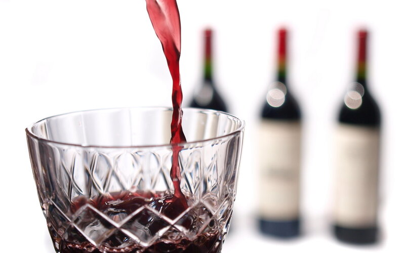 Red Wine Being Poured — Calm