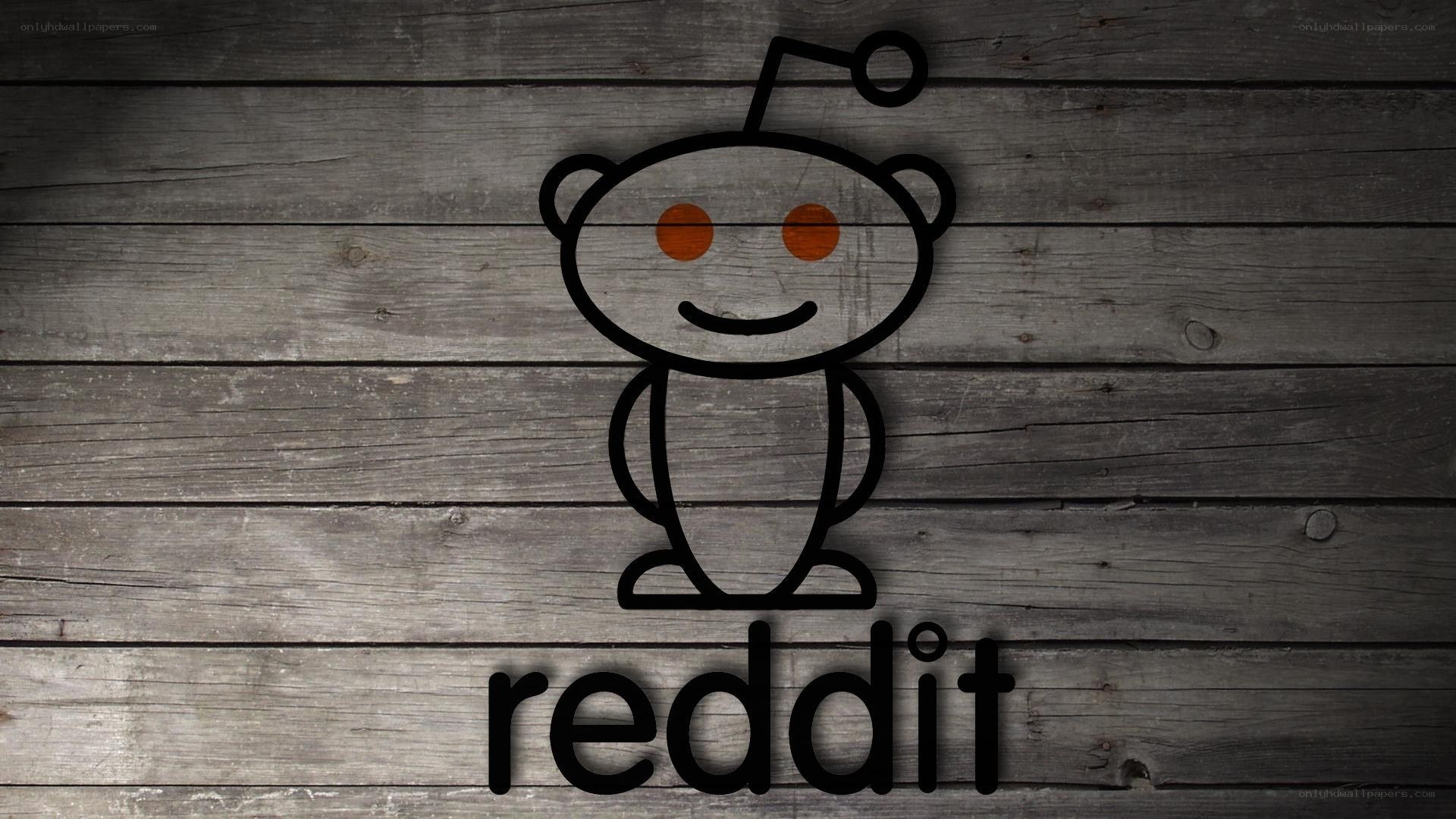 Reddit logo on wood