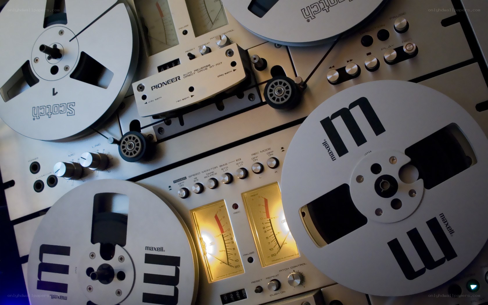 Reel-to-reel tape recorders
