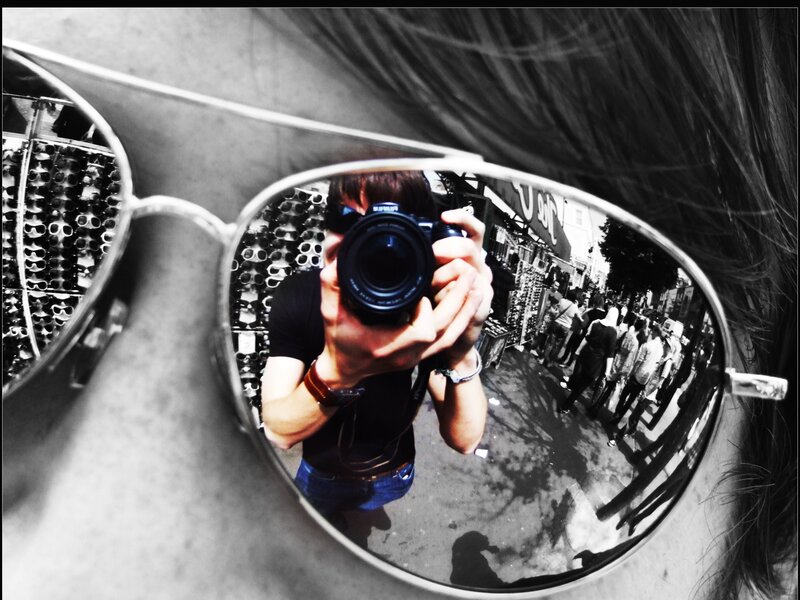 reflection in sunglasses mirror