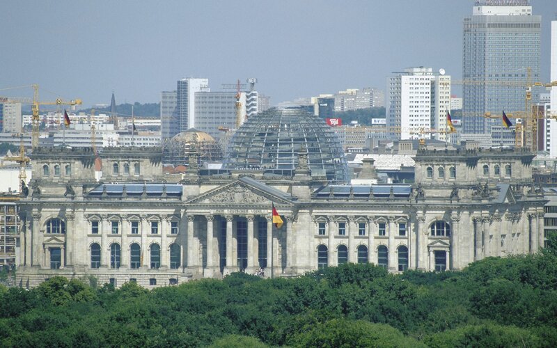 Reichstag Building — Gray, Urban