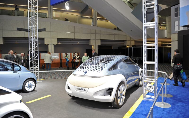 Renault Concept Car — Blue