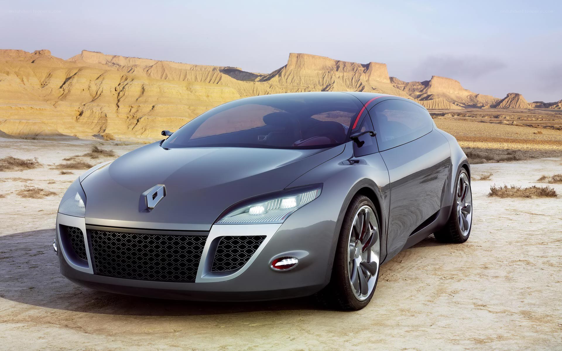 Renault concept car in desert
