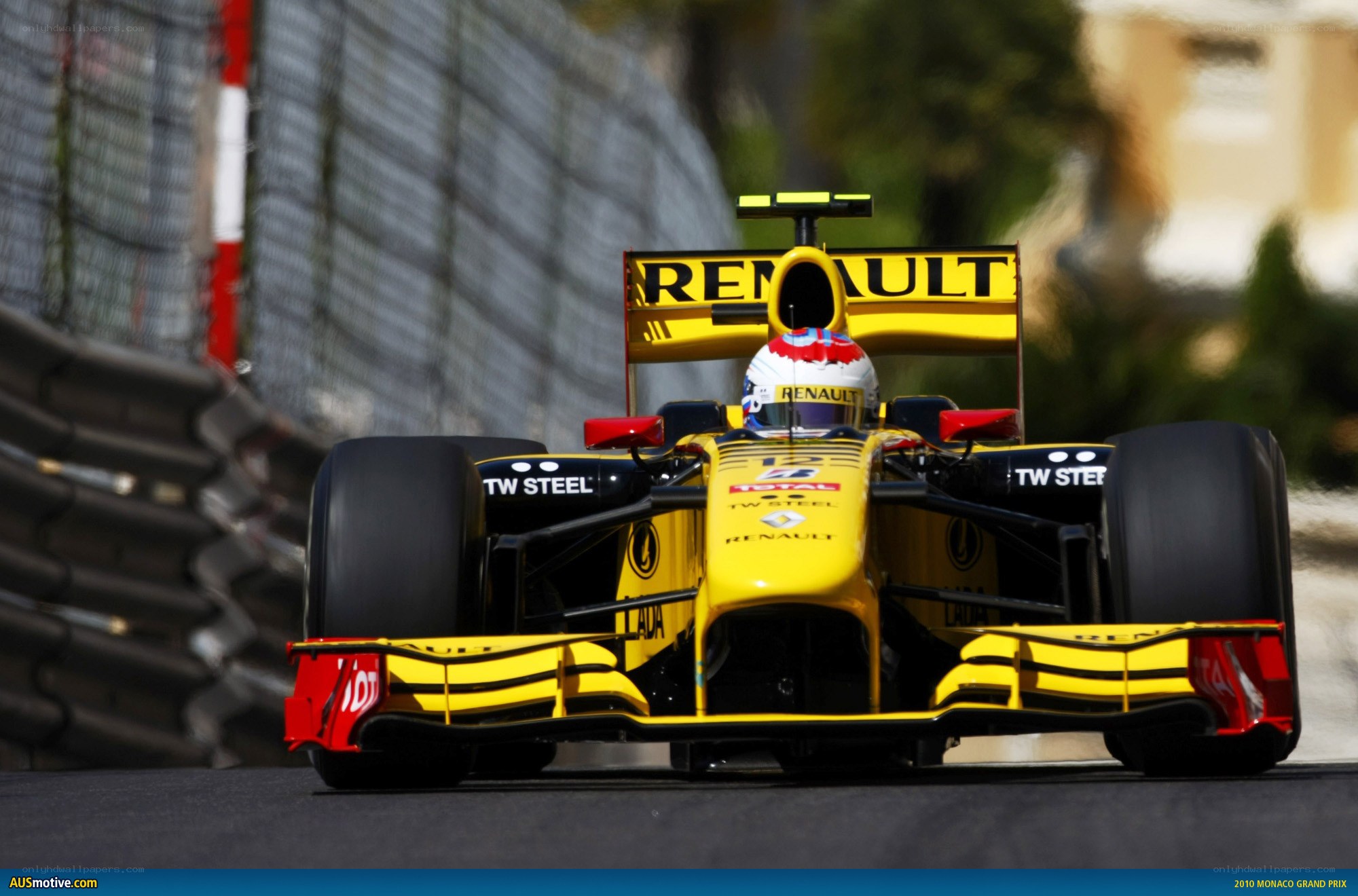 Renault F1 car on track