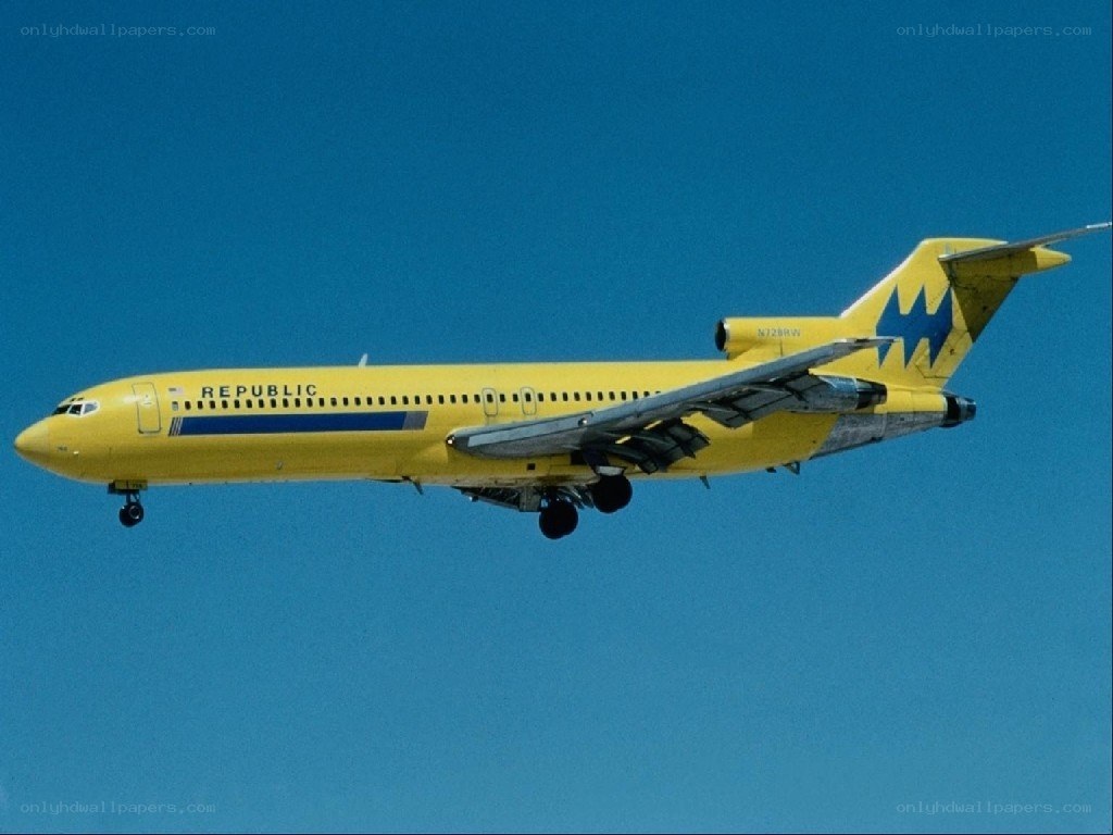 Republic Airlines aircraft in flight
