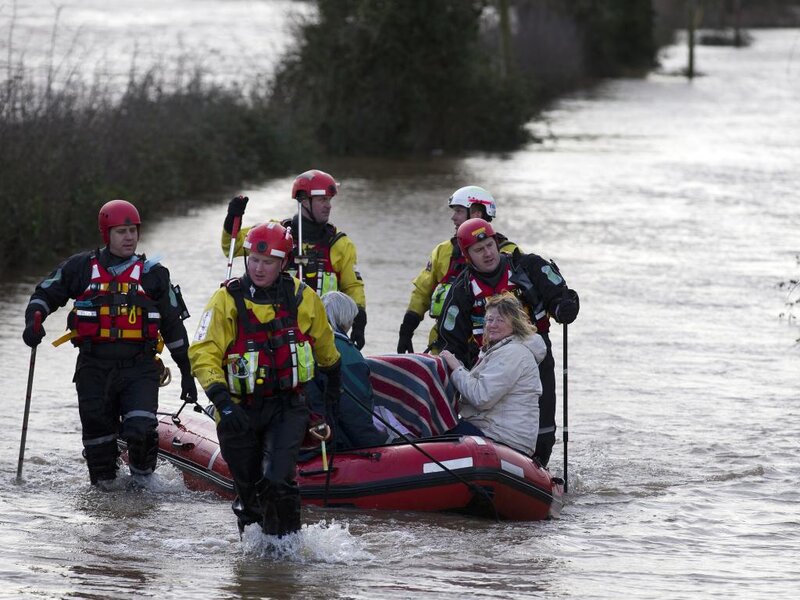 Rescue Team with Raft