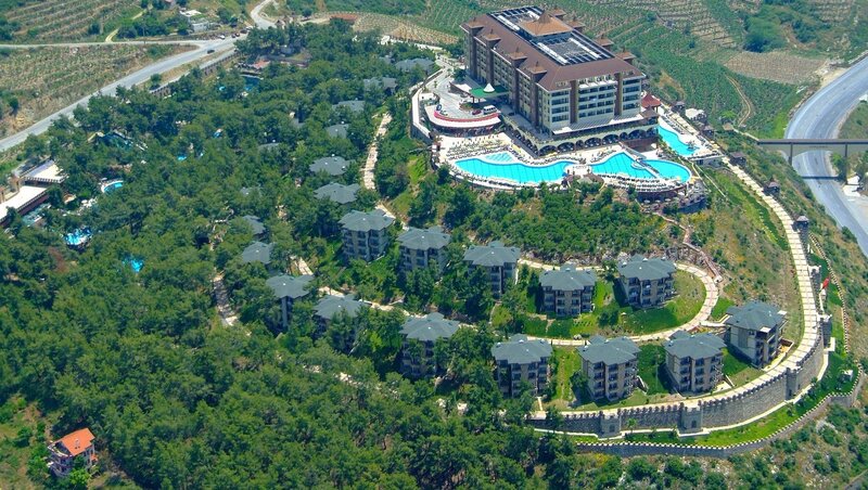 Resort on a Hillside — Green