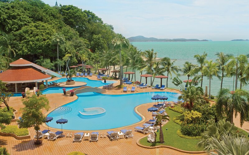 Resort Pool and Ocean — Blue