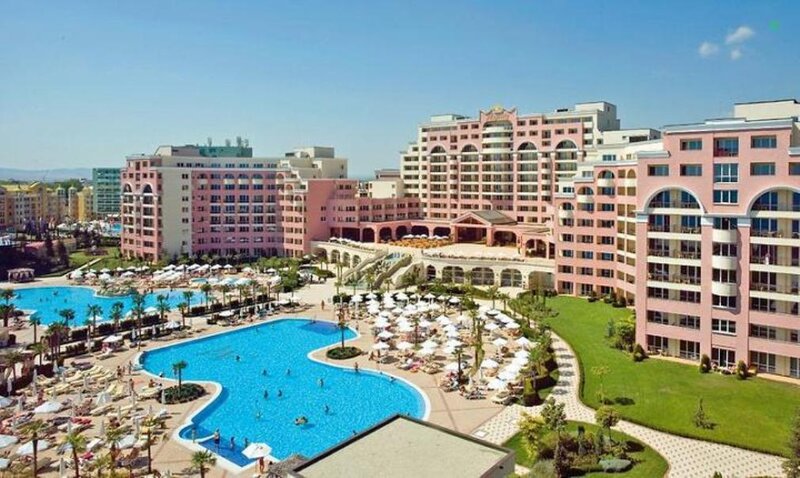 Resort with Swimming Pools