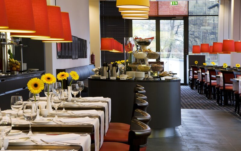 Restaurant Dining Area — Red, Calm