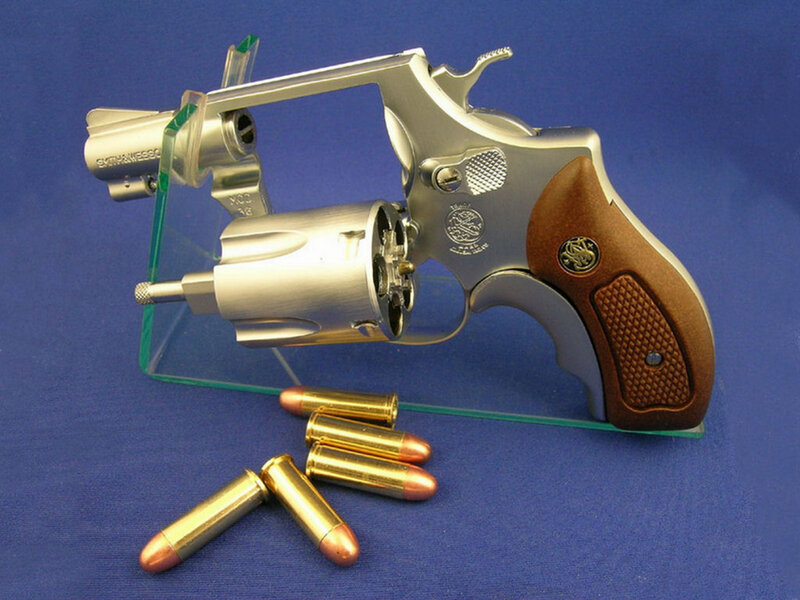 Revolver with Bullets — Blue