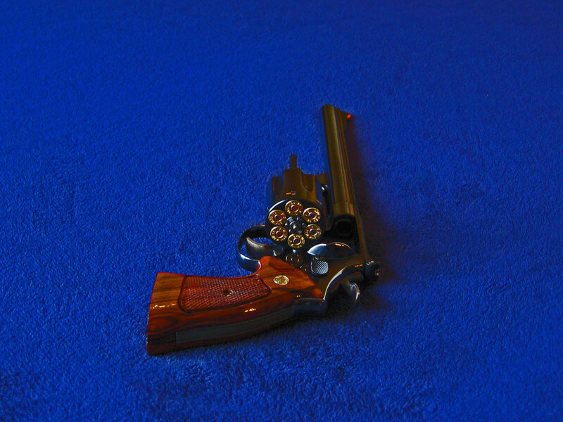 Revolver with Loaded Cylinder — Blue