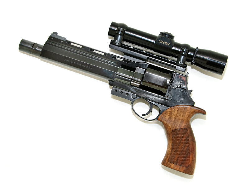 Revolver with Scope — Black
