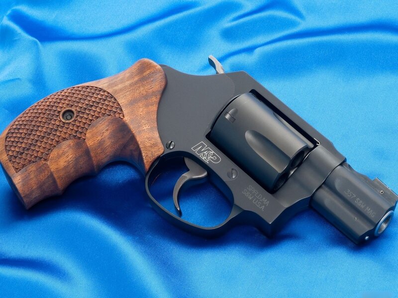 revolver with wooden grip