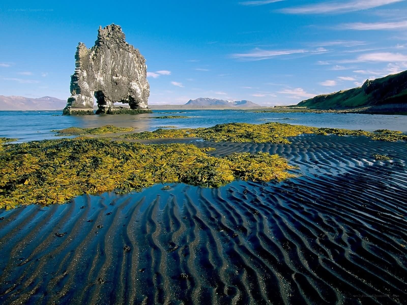 Reynisdrangur sea stack