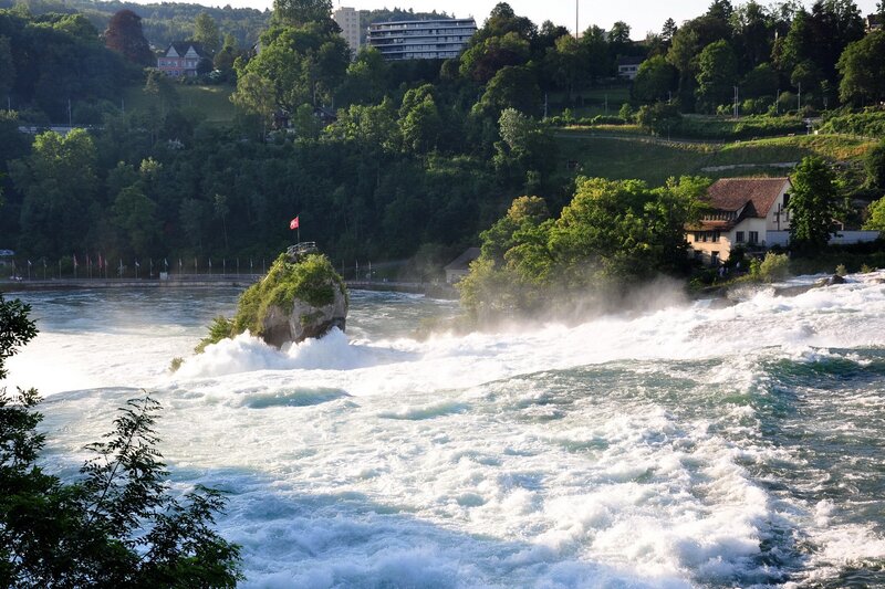 Rhine Falls Waterfall — Green, Dynamic