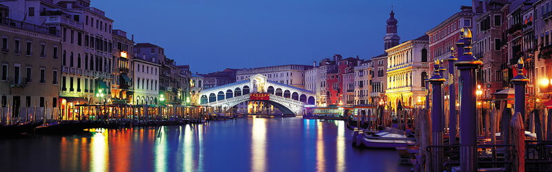 Rialto Bridge at dusk in Venice