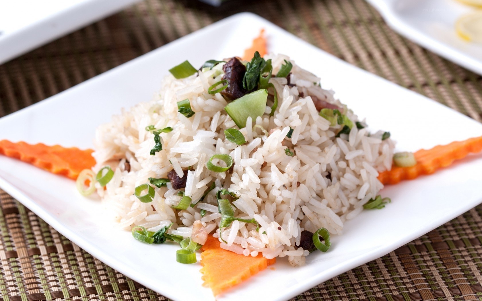 rice with vegetables and garnish