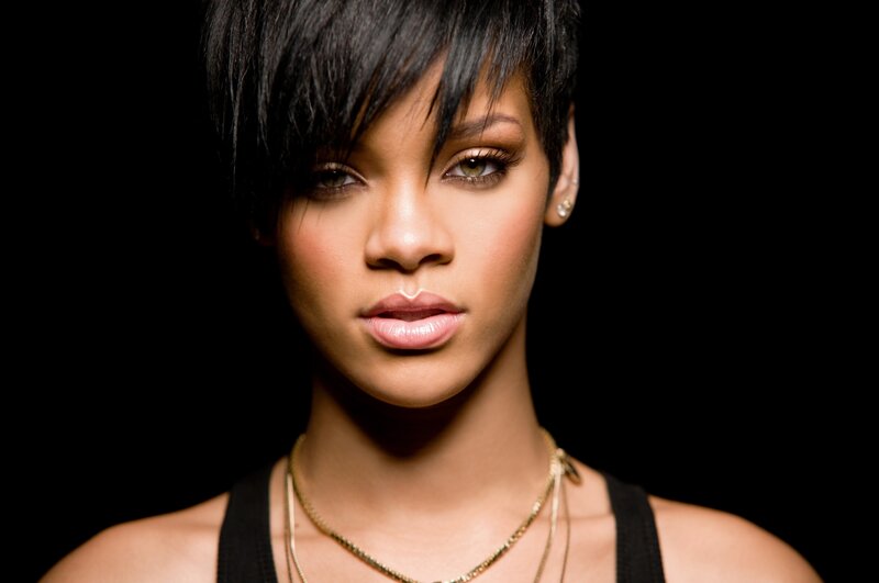 Rihanna portrait with short hair
