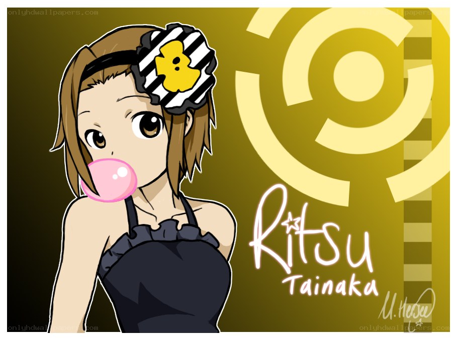 Ritsu Tainaka blowing bubblegum
