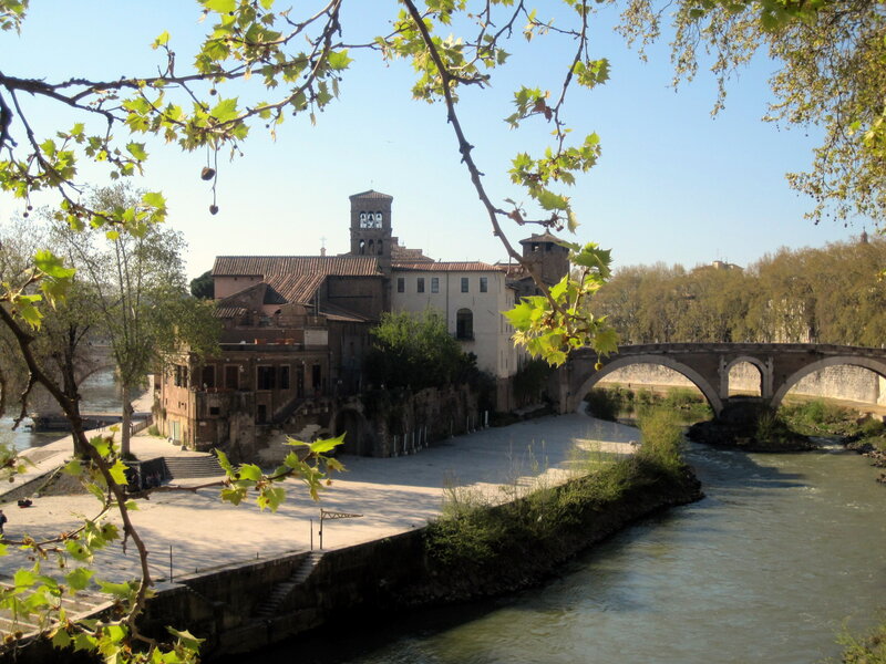 River and Bridge in Rome