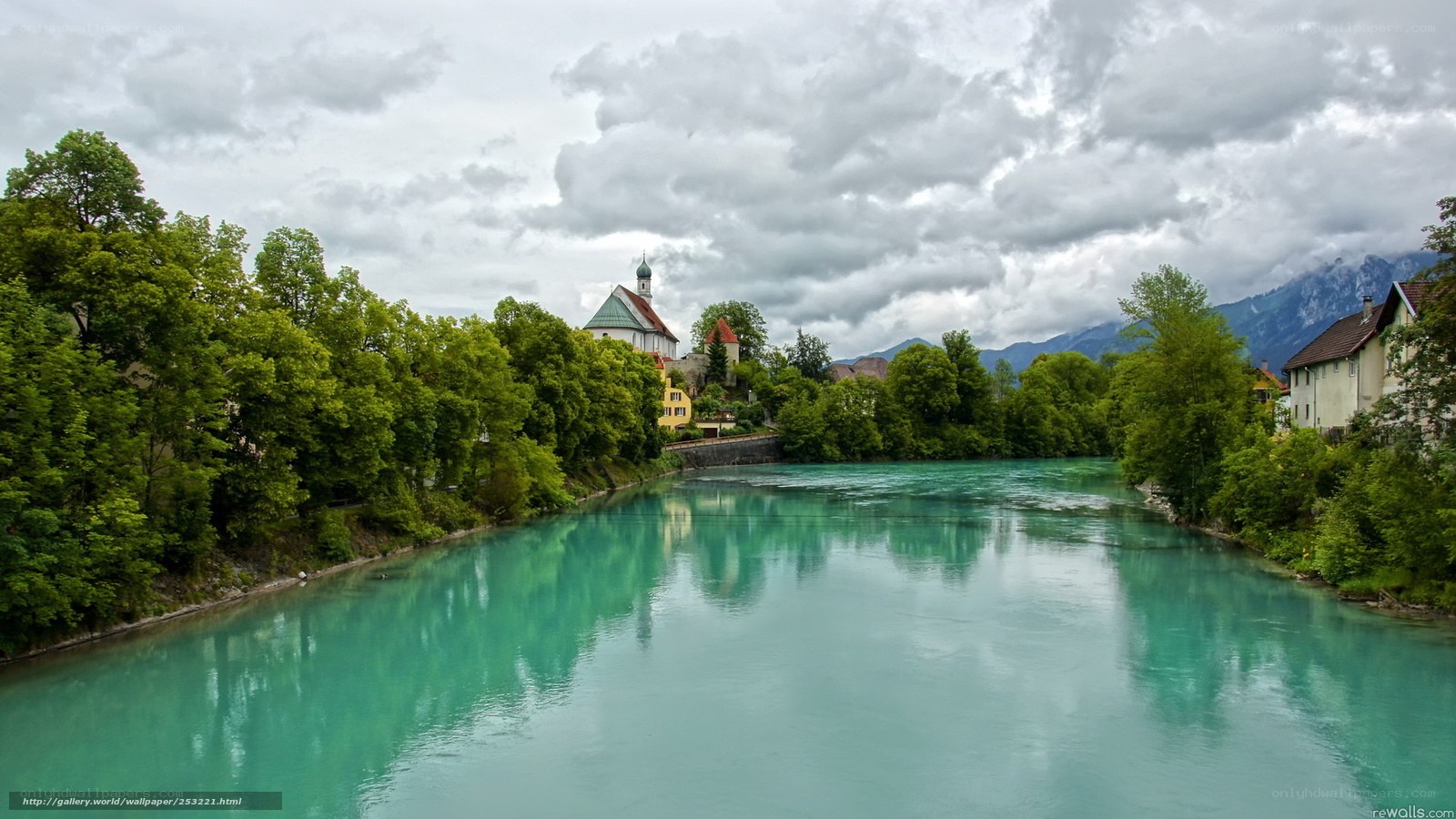 River and church in Bavaria