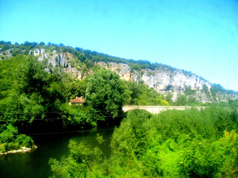River and Rocky Hill