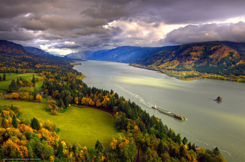 River Barge in Canyon — Green, Dramatic, Autumn