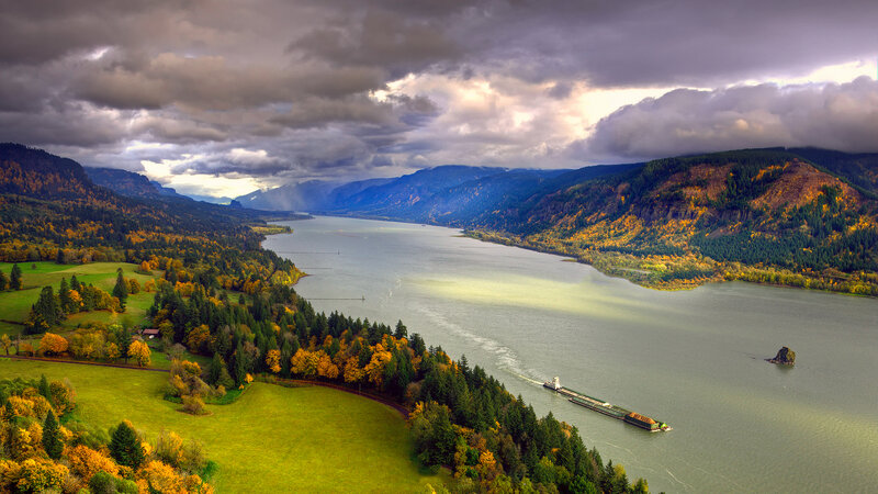 River Barge in Canyon — Green
