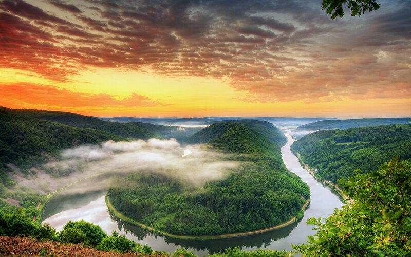 River bend at sunrise