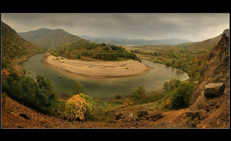 River Bend in Valley