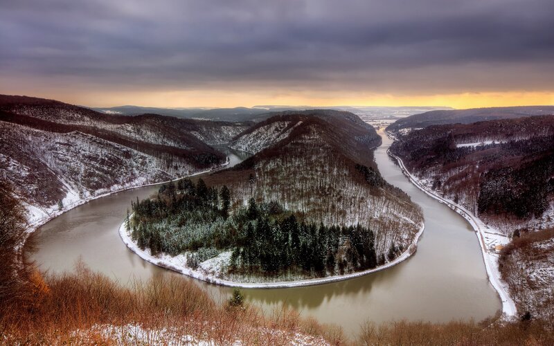 River Bend in Winter — Gray