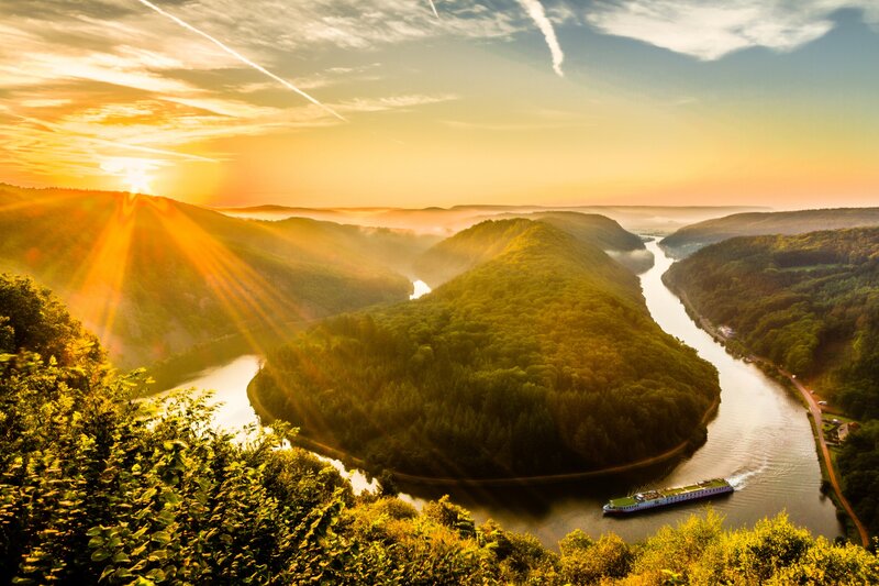 River Bend with Boat — Green