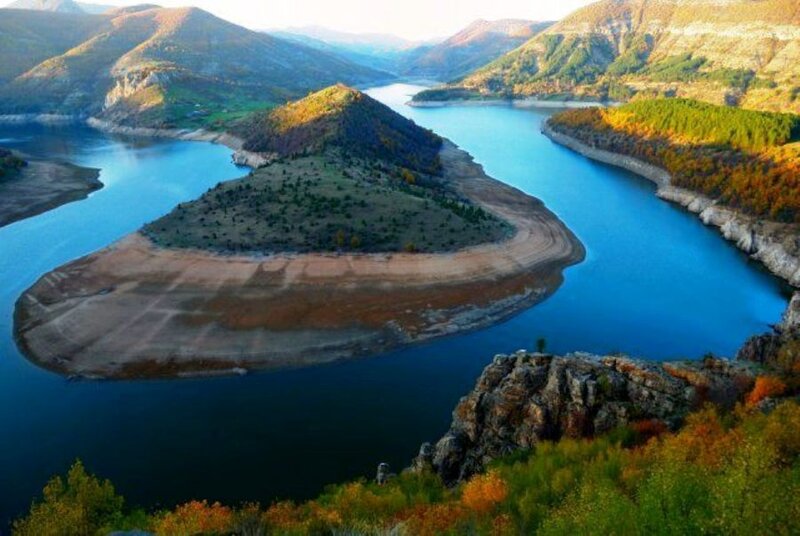 River Bend with Island — Blue