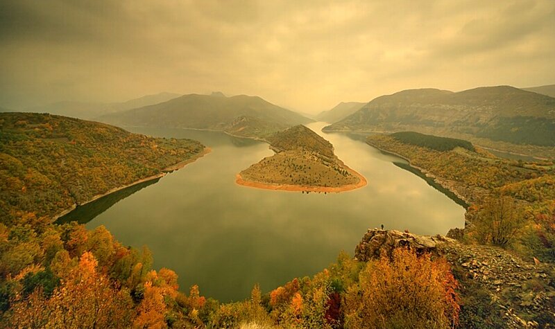 River Bend with Island — Green