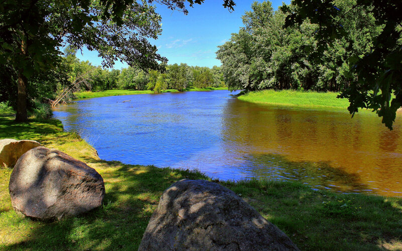 River Bend with Rocks