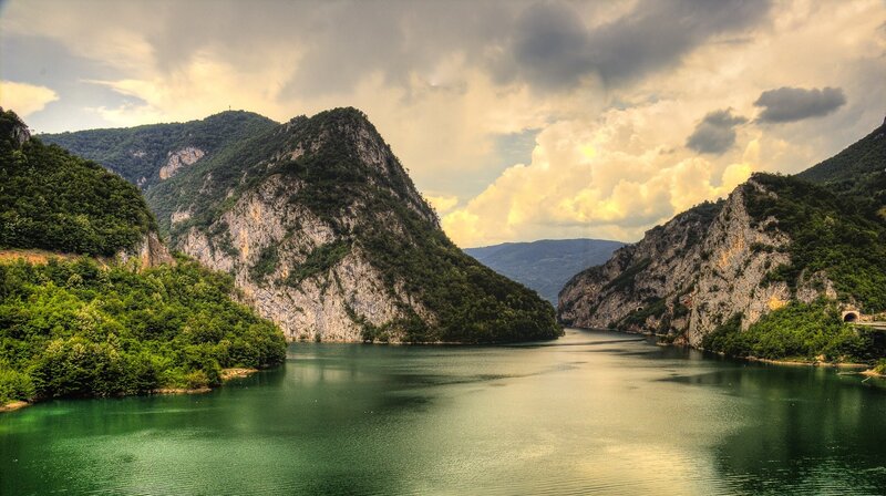 River Canyon Landscape — Green, Dramatic, Afternoon, Photograph, Mountains