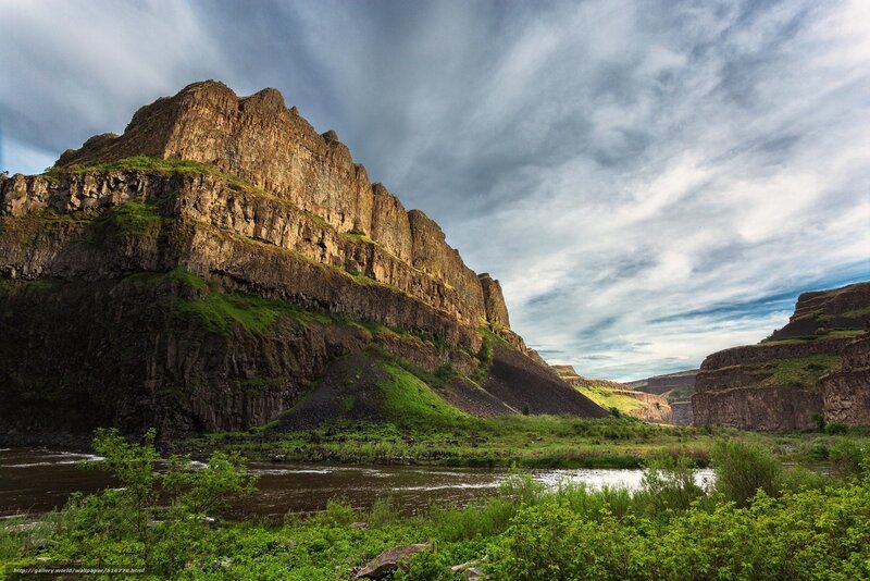 River Canyon Landscape — Green, Dramatic