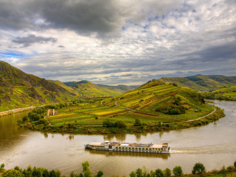 River Cruise Ship — Green