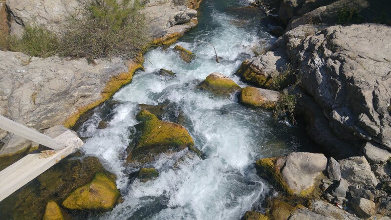 River Flowing over Rocks — Gray, Active