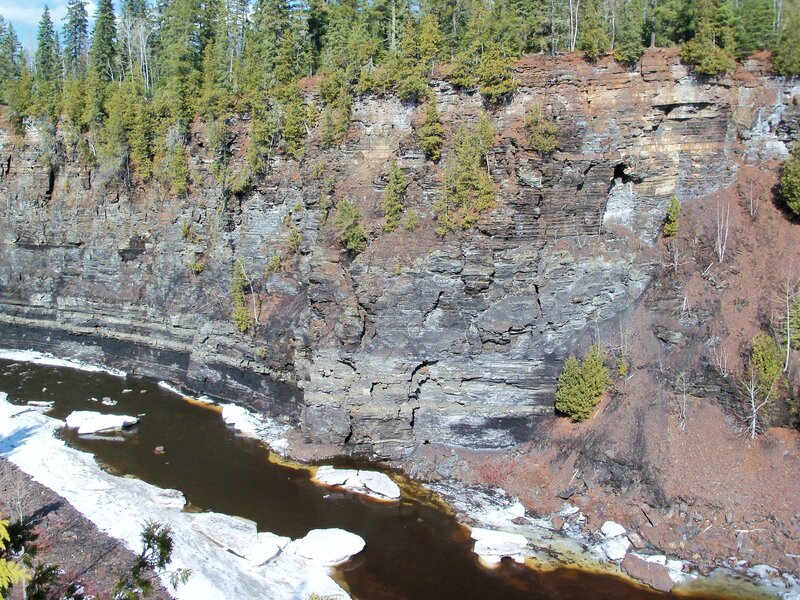 river flowing through a canyon