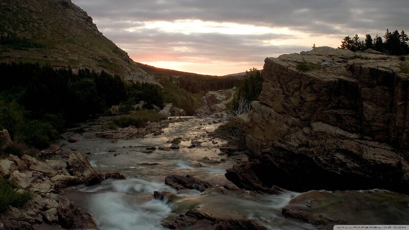 River Flowing Through Canyon — Gray, Serene