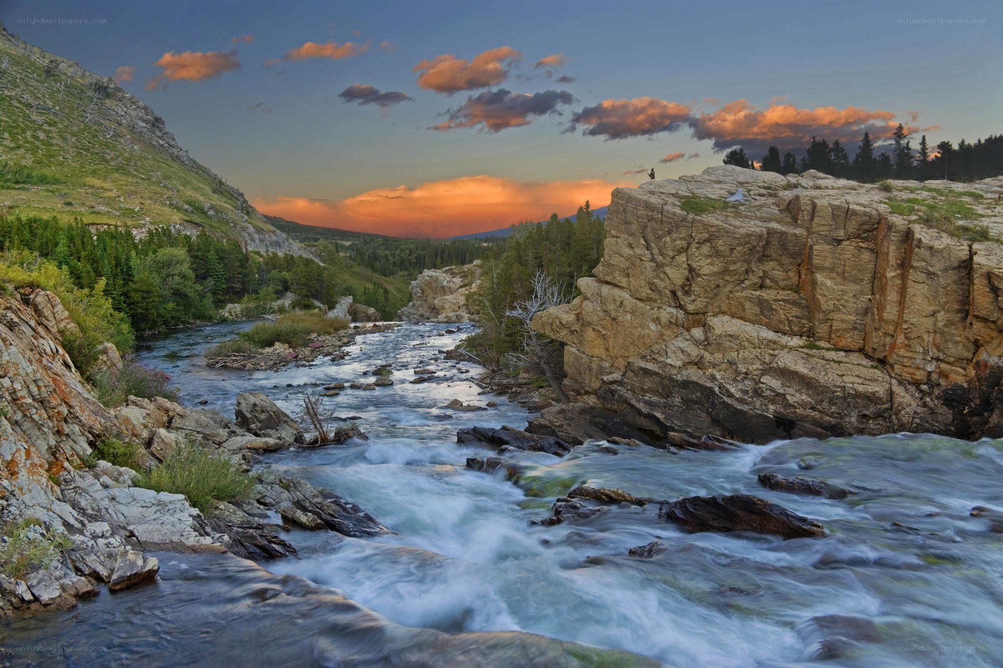 River flowing through rocky canyon