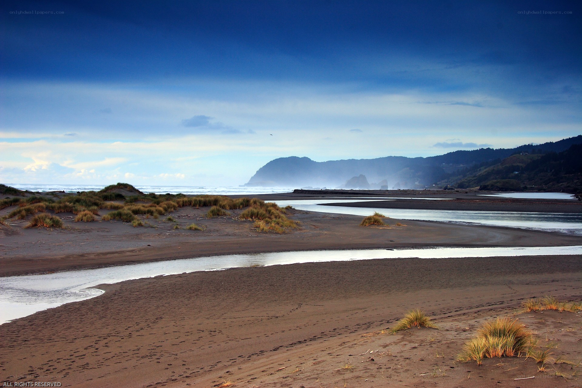 River flowing to the ocean
