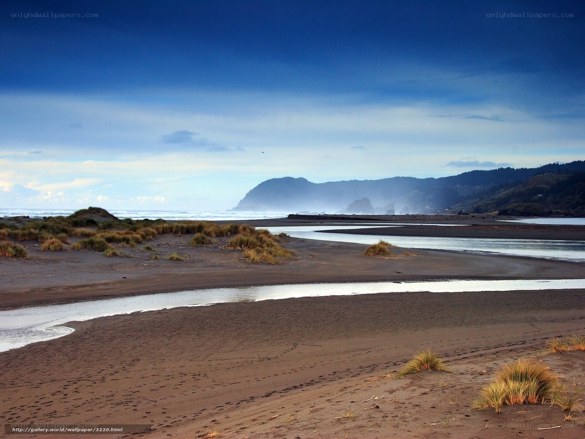 River flowing to the ocean