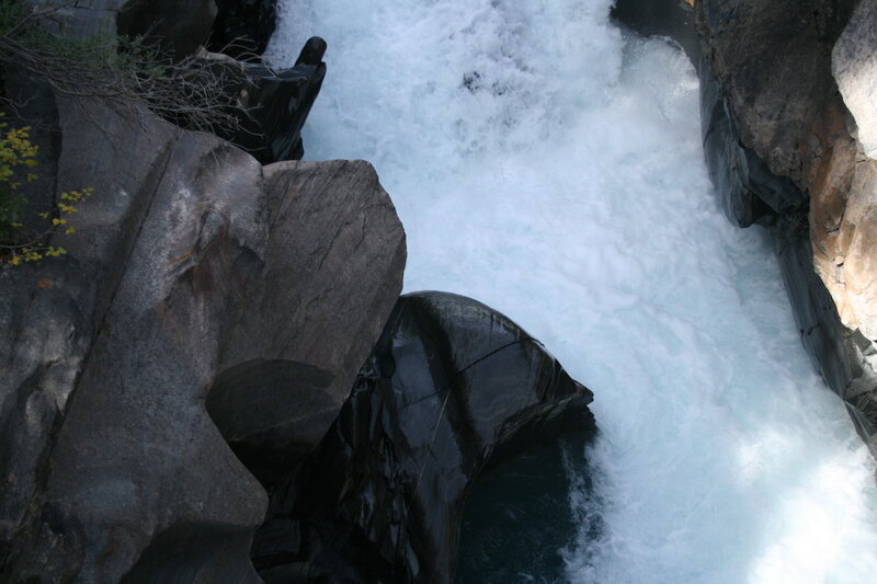 River Rapids in Canyon — Gray