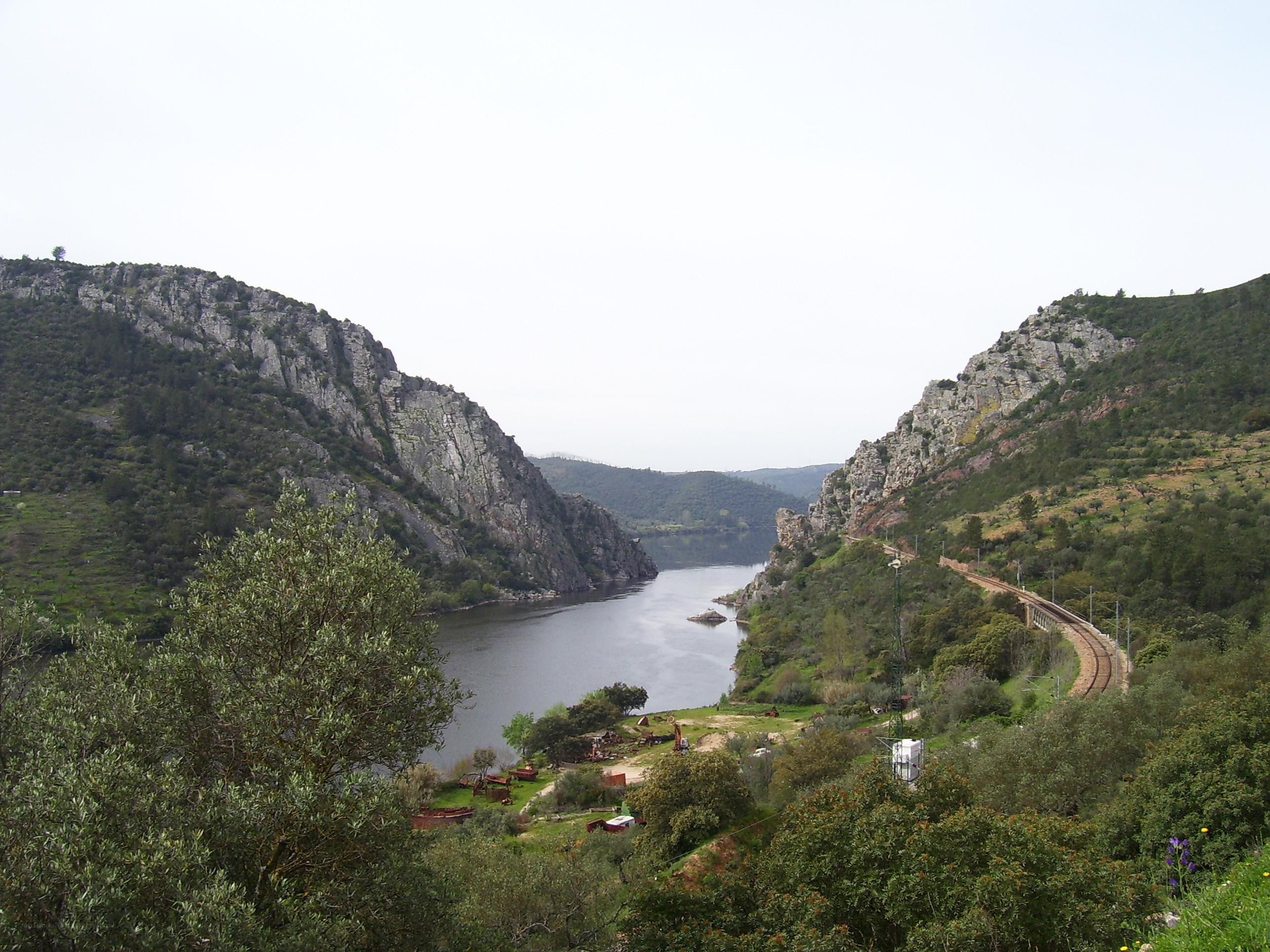 river valley with train tracks