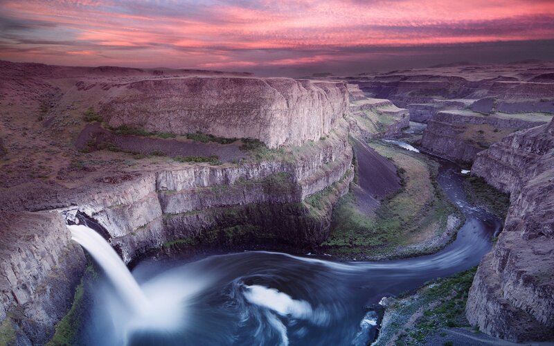 River Waterfall Canyon — Pink, Dramatic