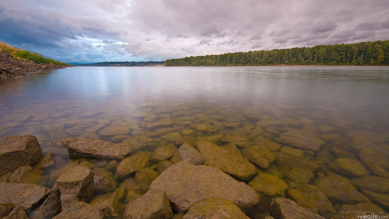 River with rocky shore