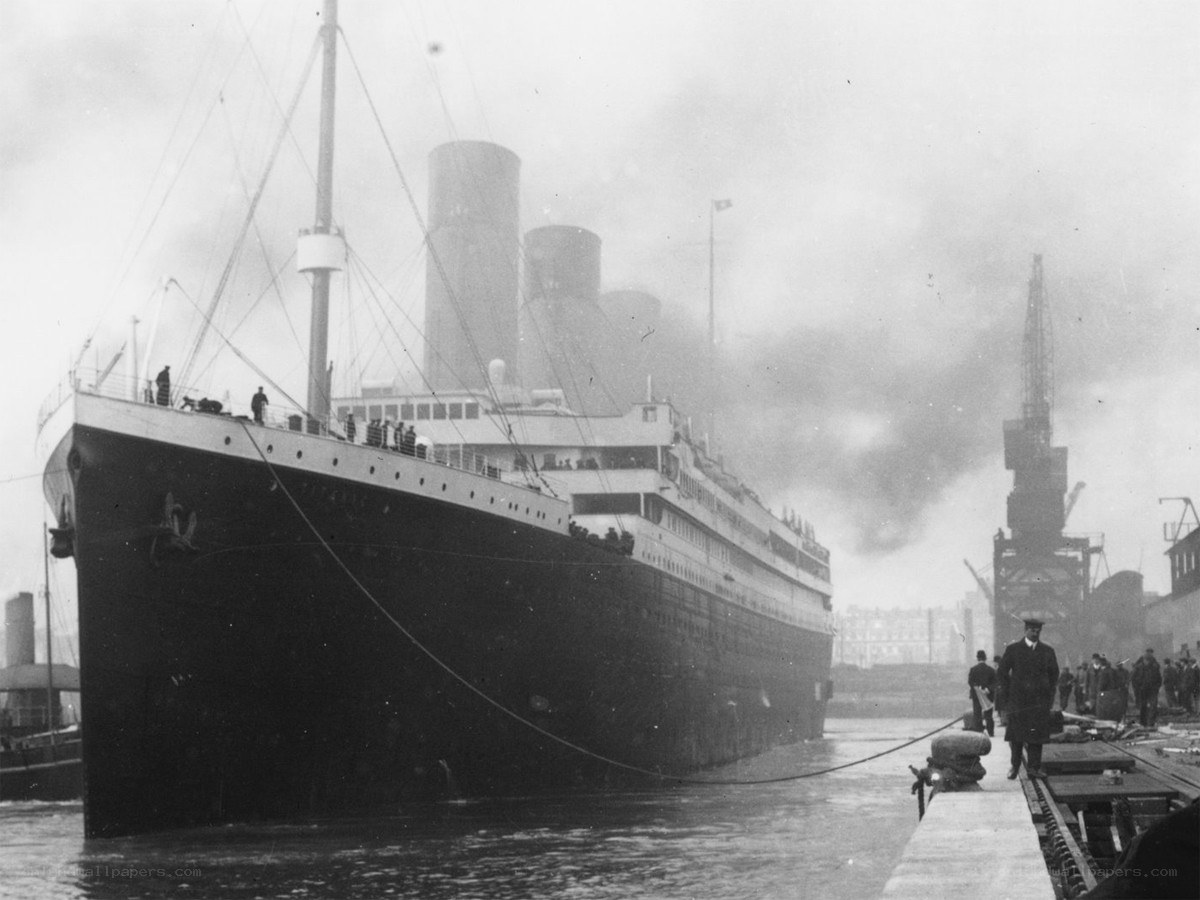 RMS Titanic at dock